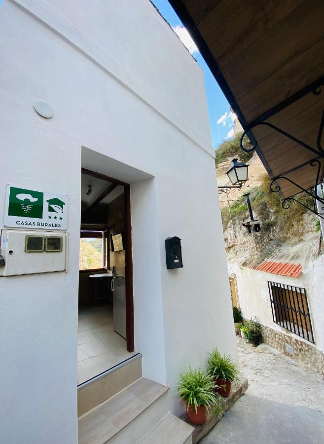 Casa Rural Los Amaneceres Alcala del Jucar Exterior photo